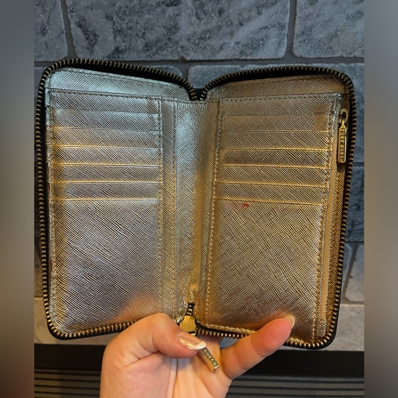 Tory Burch Wallet - Picture 2 of 2